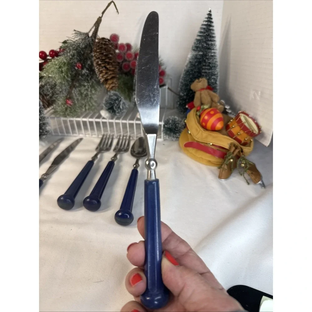 Flatware,Oxford Hall 4 Forks 1 Spoon 4 Knifes Blue Handle Stainless Japan VTG.